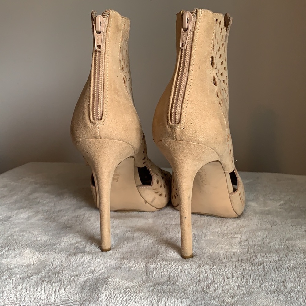 ALDO , Nude Peep toe, Floral Stiletto US 8.5 - Picture 5 of 6